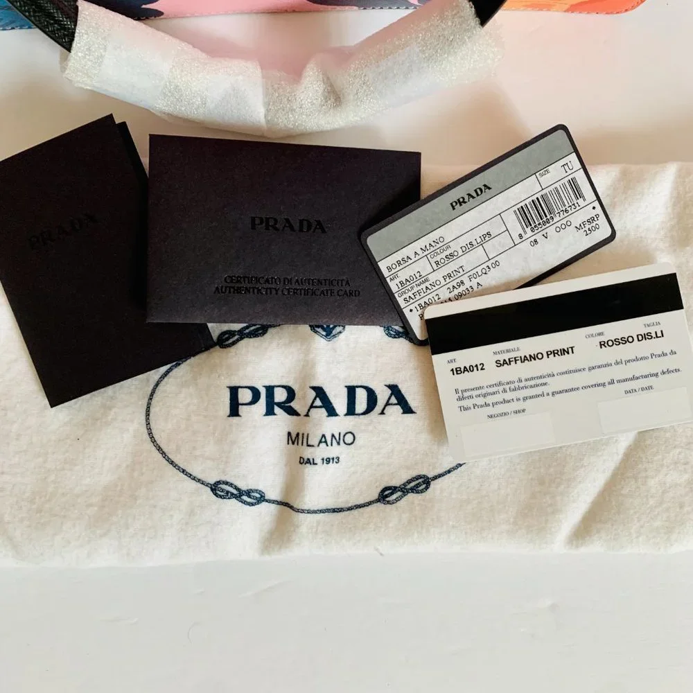 PRADA SAFFIANO LEATHER LIP PRINT HANDLE BAG LIMITED EDITION MADE IN ITALY - Picture 11 of 12